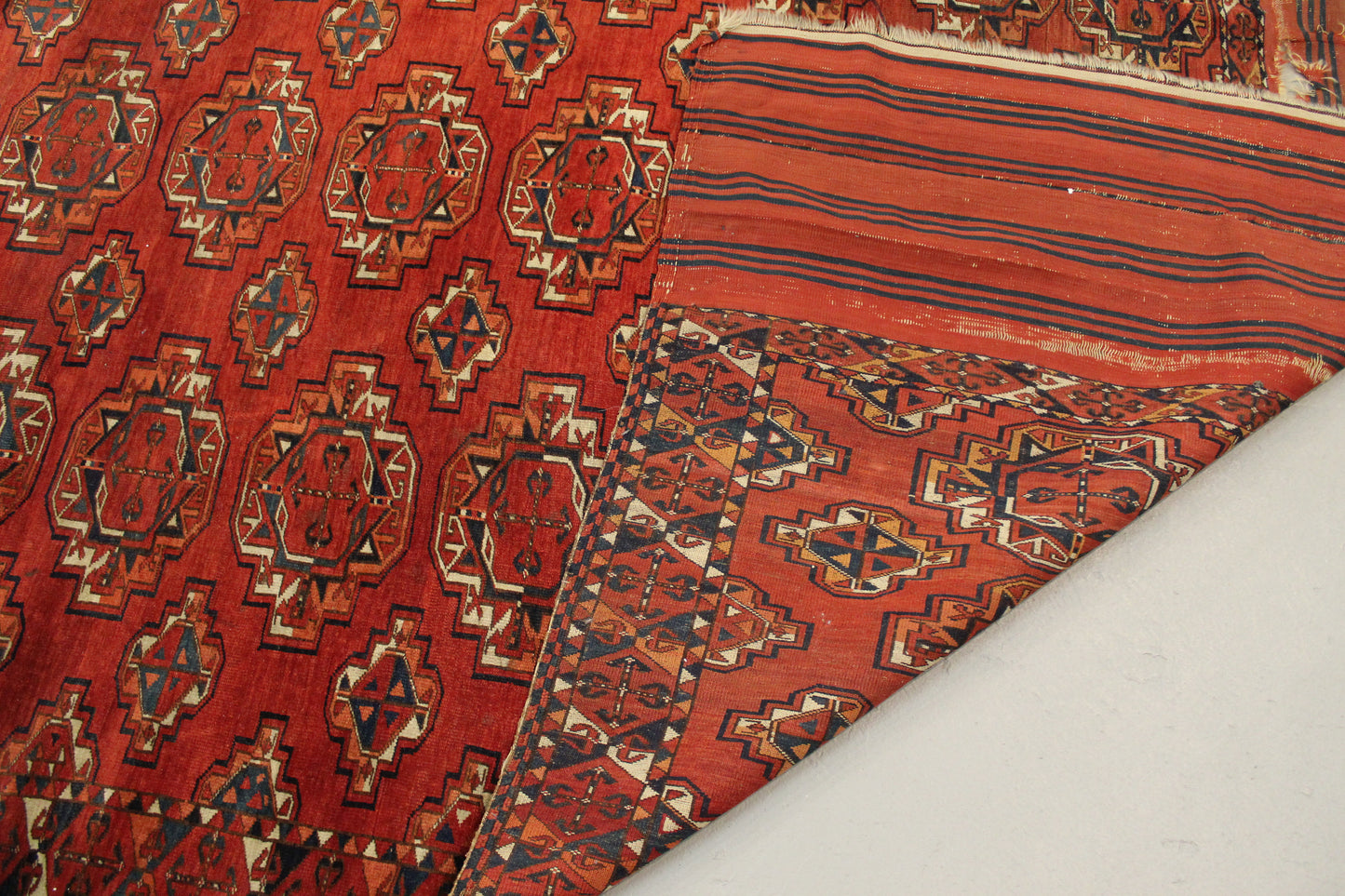 Antik handgeknüpfter Turkmenische Sareg Teppich 330 x 225 cm ca Mitte des 18 Jahrhunderts
