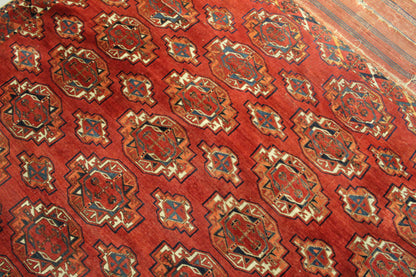 Antiker handgeknüpfter turkmenischer Sareg Teppich 250 x 225 cm ca. Mitte des 18. Jahrhunderts